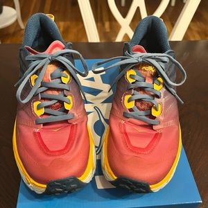HOKA mafate speed 3 running sneakers